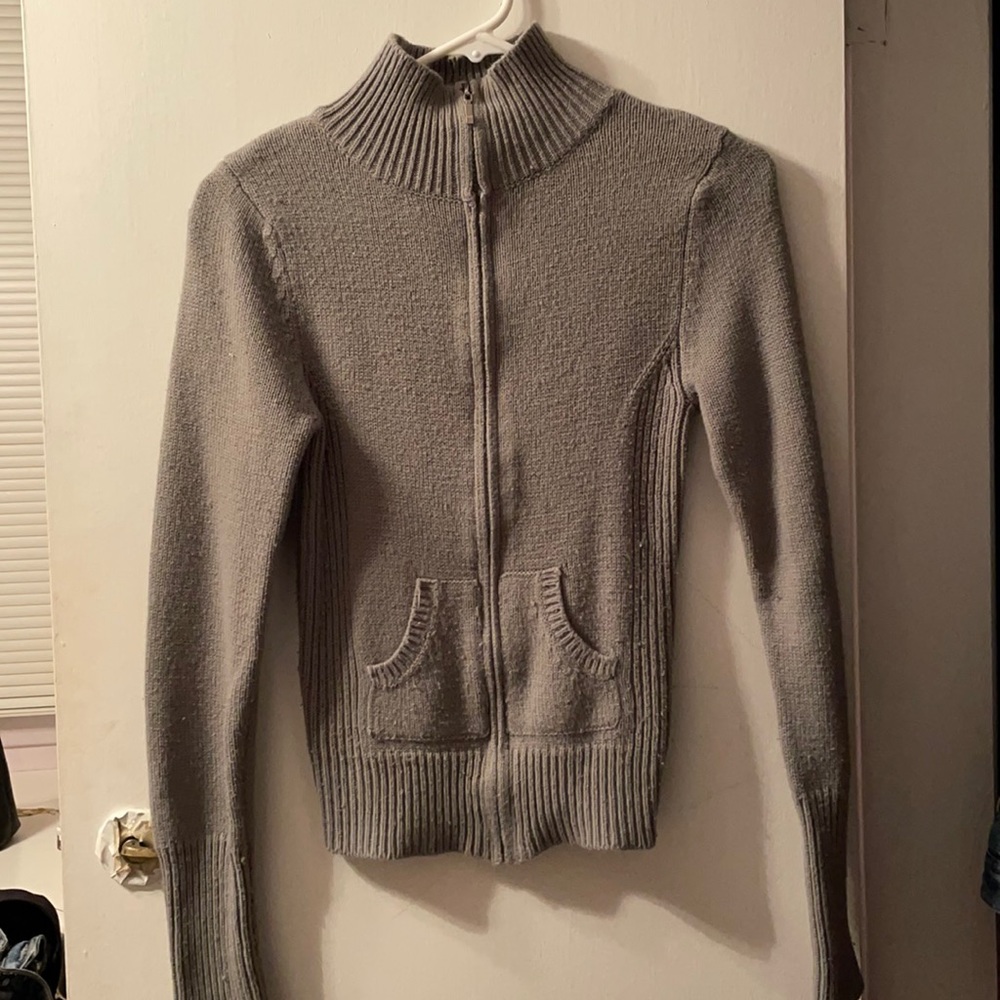Vintage Gray Knit Zip-up